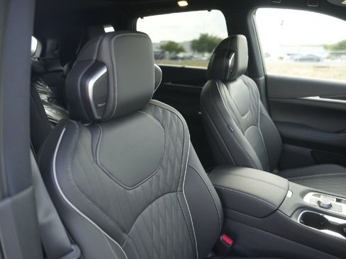 New 2026 INFINITI QX60 Autograph w/ Dark Cargo Package image 16