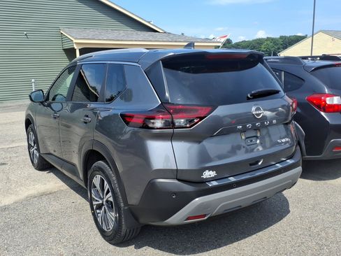 Used 2023 Nissan Rogue SV w/ SV Premium Package AWD/4WD image 5