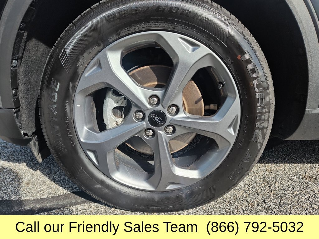 Used 2025 Ford Escape ST-Line Select AWD/4WD image 26