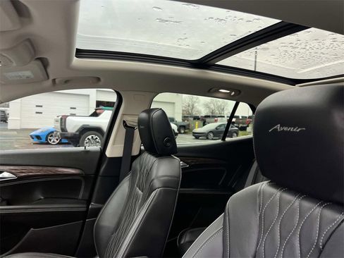 Certified 2023 Buick Envision Avenir image 19
