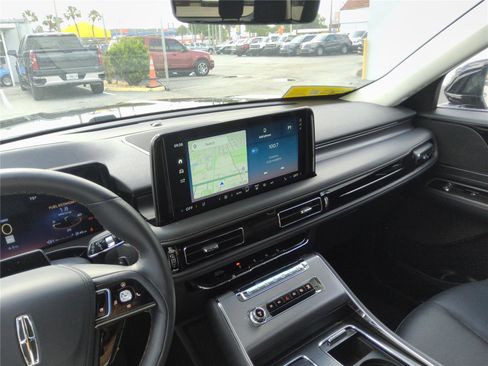 New 2026 Lincoln Aviator 2WD image 18