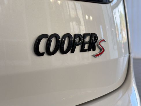 Certified 2023 MINI Cooper Clubman S FWD image 35