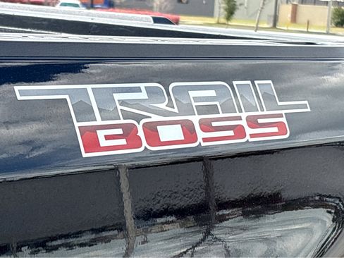 Used 2021 Chevrolet Silverado 1500 Custom Trail Boss w/ Midnight Edition image 24