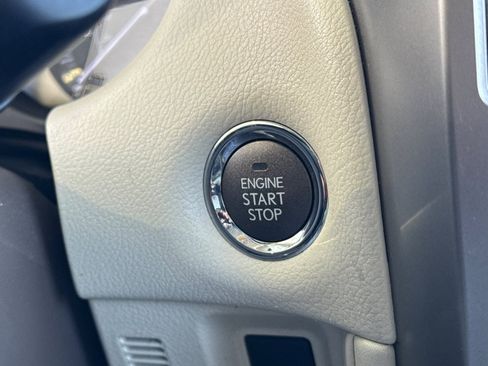 Used 2019 Lexus GX 460 Premium w/ Premium Package AWD/4WD image 29