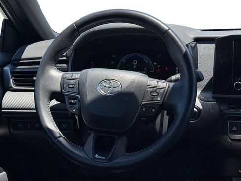 Certified 2025 Toyota Camry SE FWD image 15