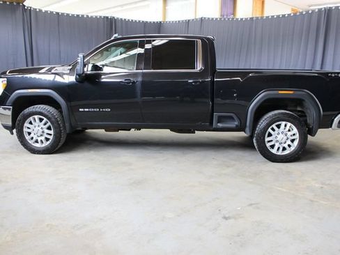 Used 2021 GMC Sierra 2500 SLE w/ SLE Value Package; AWD/4WD image 8
