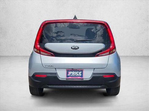 Used 2020 Kia Soul LX FWD image 7