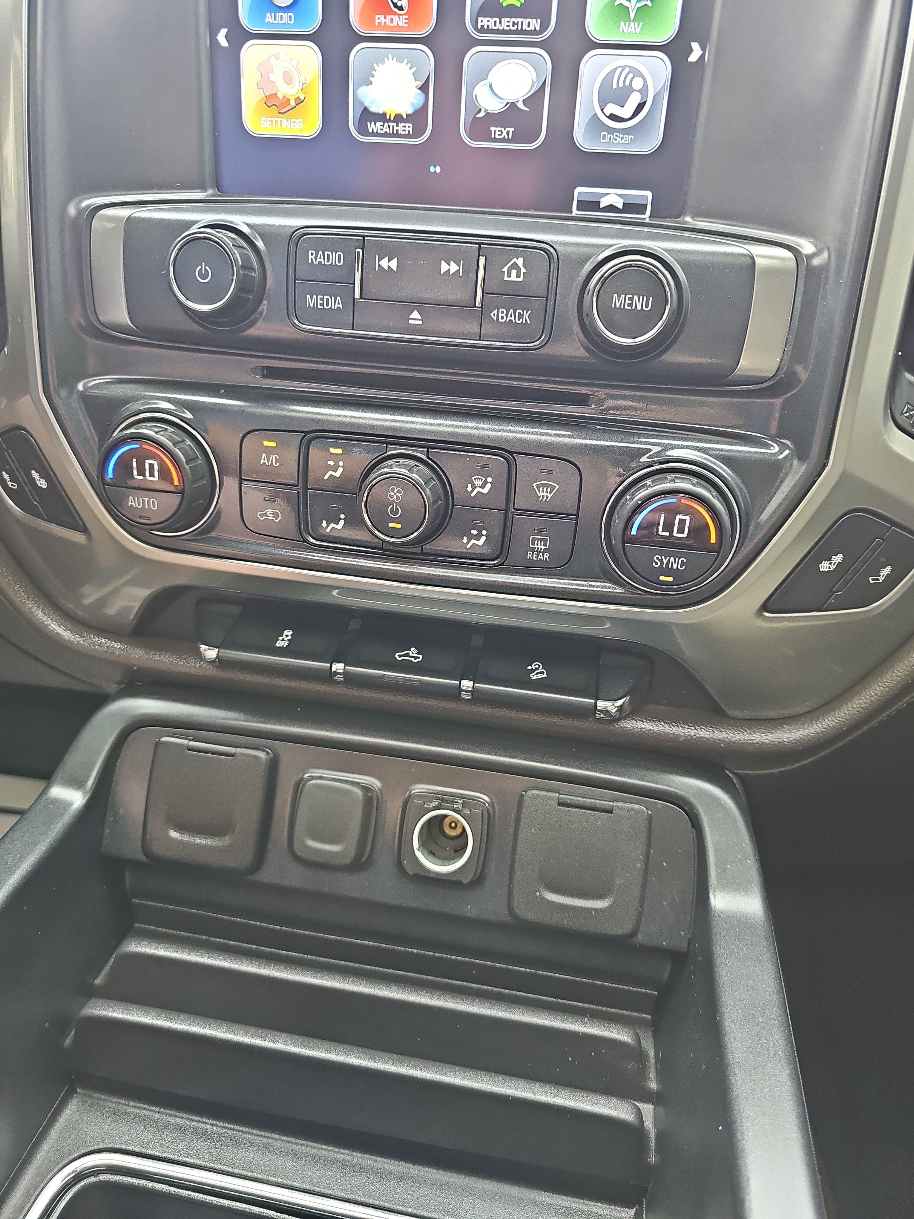 Used 2018 Chevrolet Silverado 1500 LTZ Z71 AWD/4WD image 28