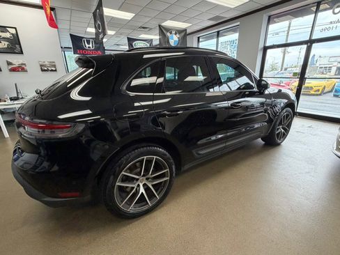 Used 2022 Porsche Macan AWD/4WD image 13