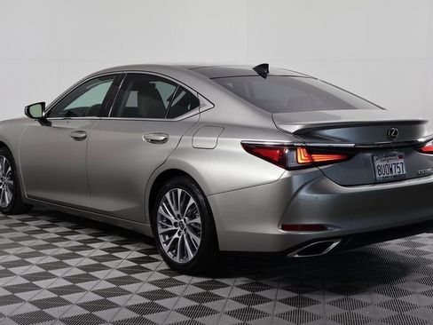 Used 2021 Lexus ES 350 w/ Premium Package image 6
