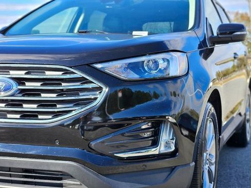 Used 2024 Ford Edge Titanium image 9