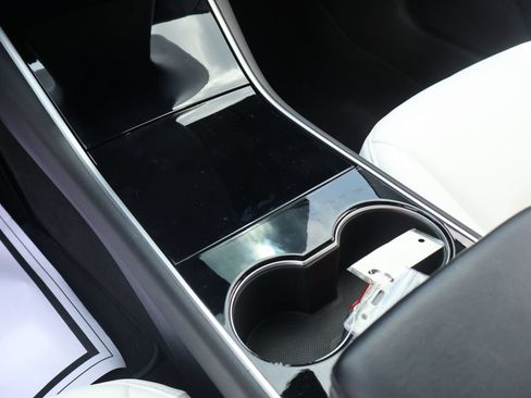 Used 2020 Tesla Model 3 Long Range AWD/4WD image 30