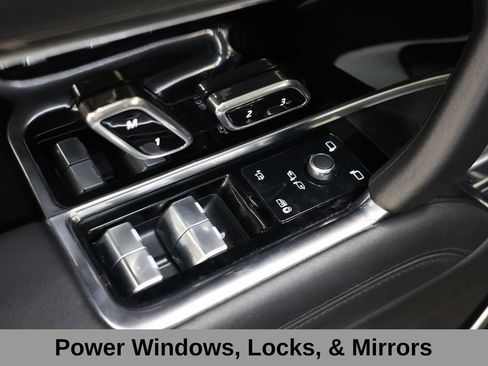 Used 2024 Land Rover Range Rover SE AWD/4WD image 52