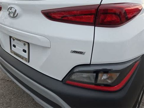 Used 2023 Hyundai Kona SEL image 12