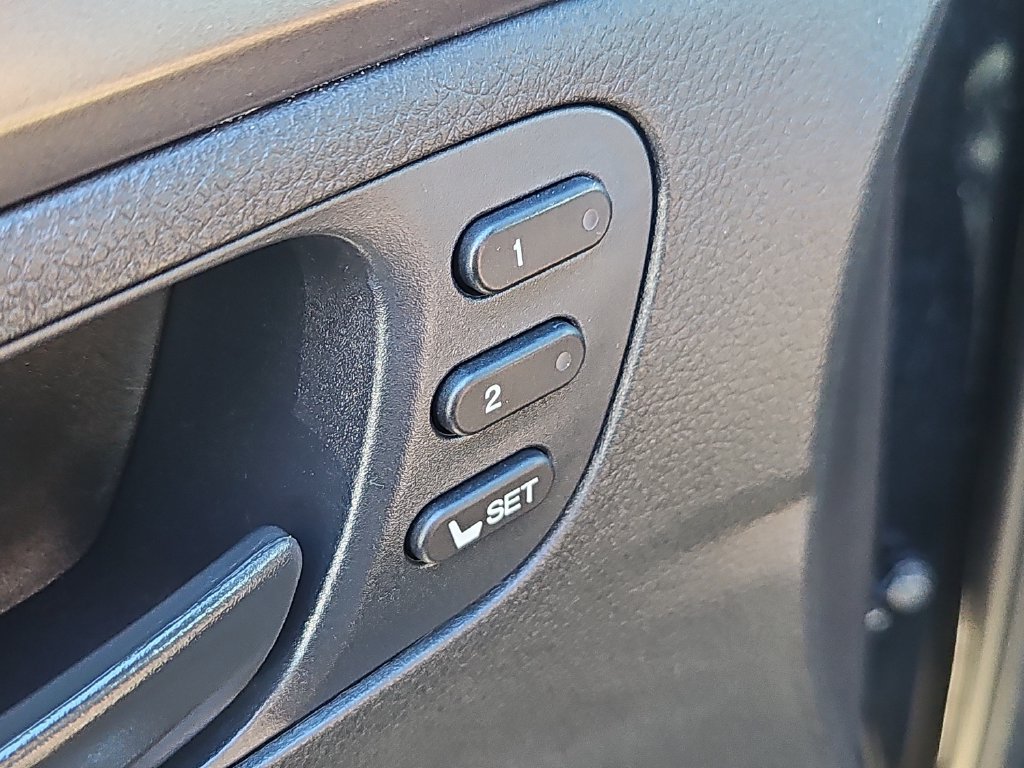 Used 2025 Honda Passport EX-L image 19