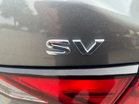 Certified 2022 Nissan Sentra SV FWD image 30