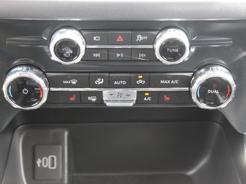 New 2026 Ford F150 XLT w/ Equipment Group 302A MID AWD/4WD image 40