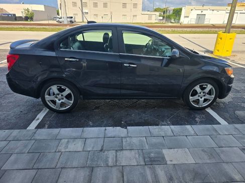 Used 2015 Chevrolet Sonic LTZ FWD image 7