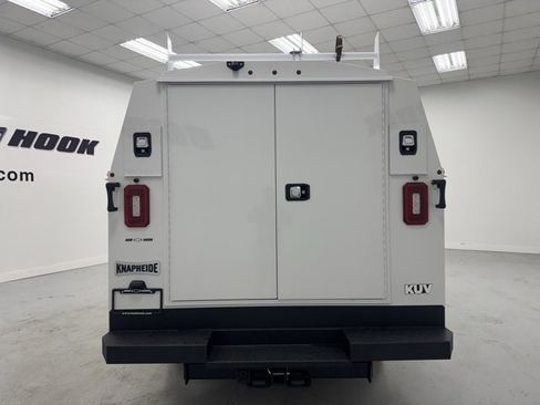 New 2026 Chevrolet Express 3500 w/ Power Convenience Package image 6