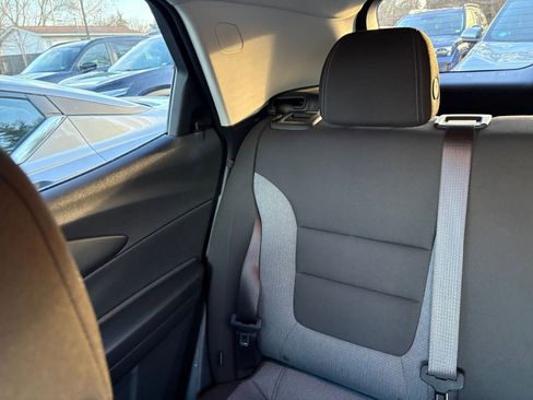 Used 2025 Chevrolet TrailBlazer LT image 37