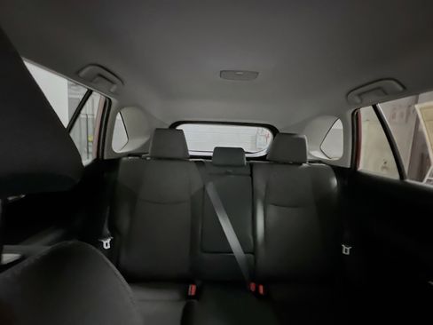 Used 2024 Toyota RAV4 XLE FWD image 33