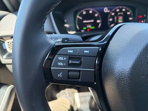 Certified 2025 Honda Civic Sport Touring image 16