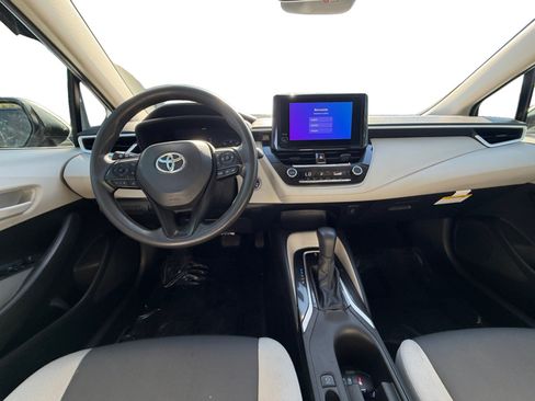 Used 2024 Toyota Corolla LE w/ LE Convenience Package FWD image 10