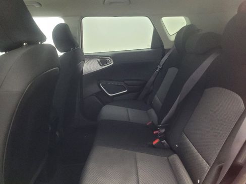 Used 2020 Kia Soul LX FWD image 18