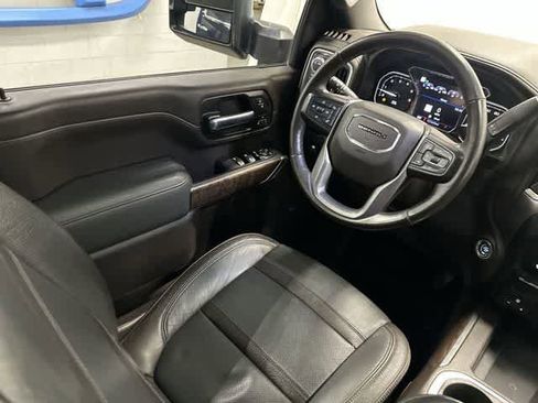 Used 2020 GMC Sierra 2500 Denali w/ Denali Ultimate Package AWD/4WD image 12