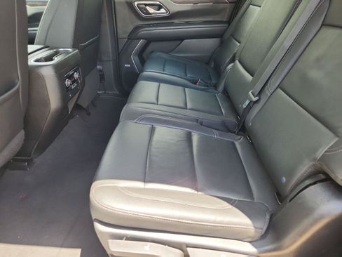 Used 2022 Chevrolet Suburban Z71 AWD/4WD image 24