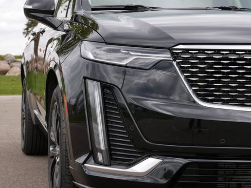 Certified 2024 Cadillac XT6 Premium Luxury w/ LPO, Floor Liner Package AWD/4WD image 16