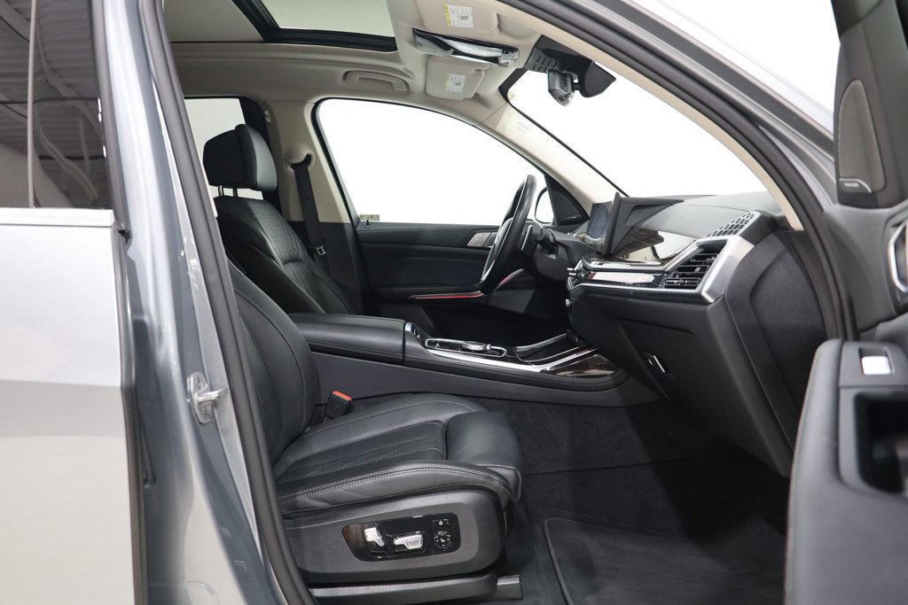 Used 2026 BMW X7 xDrive40i AWD/4WD image 43