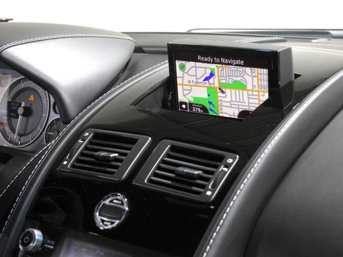 Used 2012 Aston Martin V12 Vantage Coupe image 9