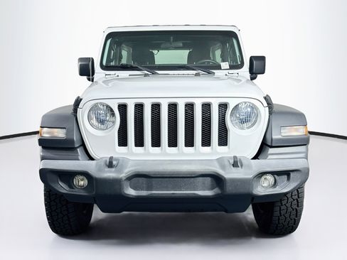 Used 2018 Jeep Wrangler Unlimited Sport AWD/4WD image 2