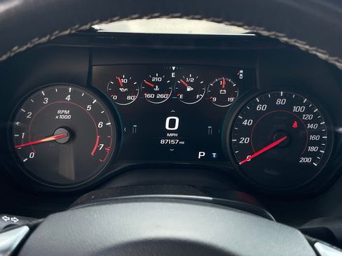 Used 2018 Chevrolet Camaro SS RWD image 15