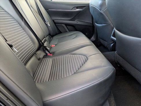 Used 2024 Toyota Camry SE image 18