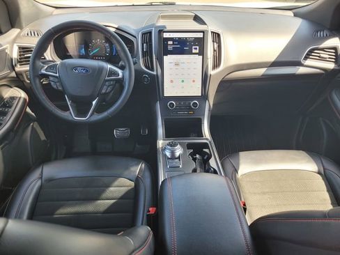 Certified 2023 Ford Edge ST-Line image 14