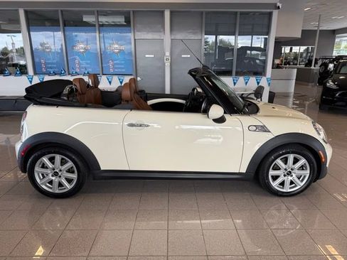Used 2015 MINI Cooper S image 4