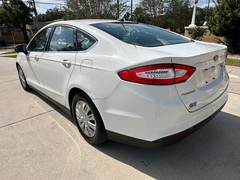 Used 2013 Ford Fusion S FWD image 7