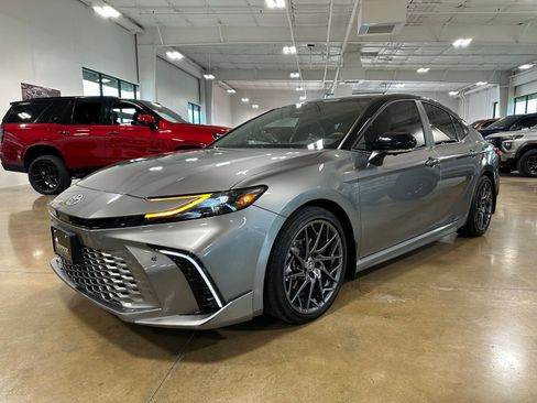 Used 2025 Toyota Camry XSE w/ Premium Plus Package FWD image 3