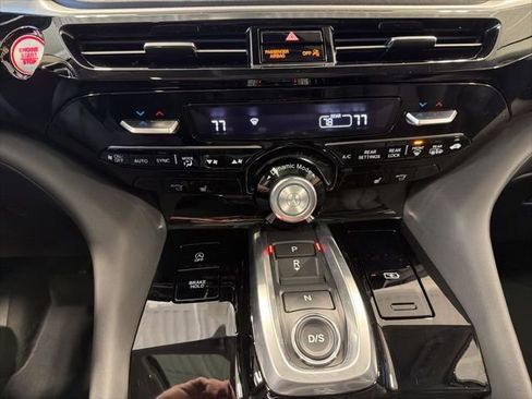 Used 2023 Acura MDX SH-AWD w/ Technology Package image 22