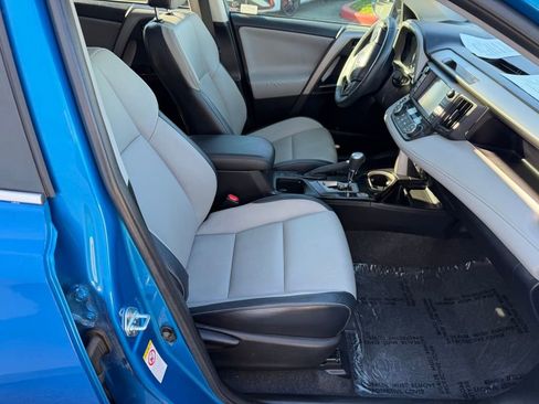Used 2017 Toyota RAV4 Limited w/ Carpet Mat Package image 20