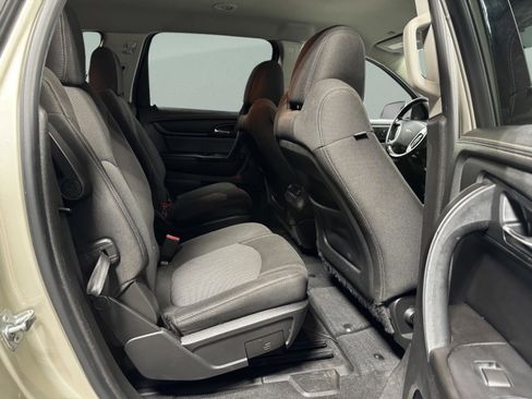 Used 2016 Chevrolet Traverse LT image 26