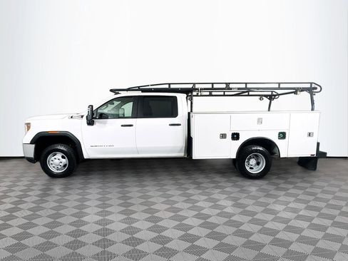 Used 2021 GMC Sierra 3500 4x4 Crew Cab w/ Convenience Package image 4