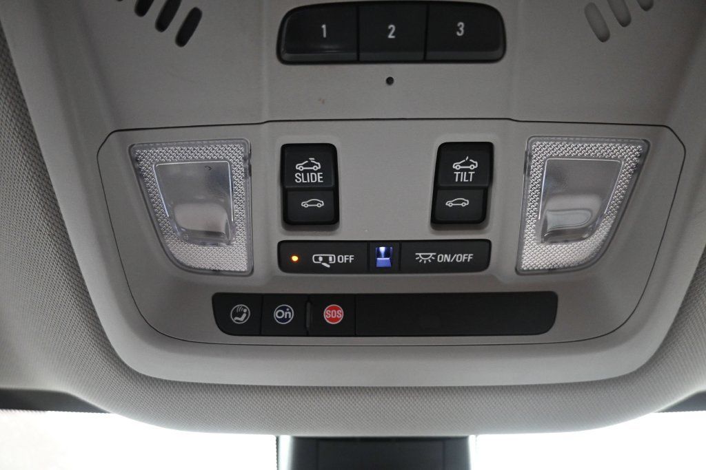 Used 2018 Buick Enclave Avenir w/ Avenir Technology Package AWD/4WD image 24