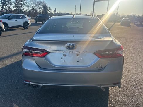 Used 2024 Toyota Camry SE image 7