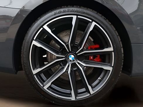 Used 2024 BMW 430i Coupe w/ M Sport Package RWD image 21