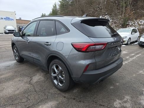 Used 2025 Ford Escape ST-Line image 3