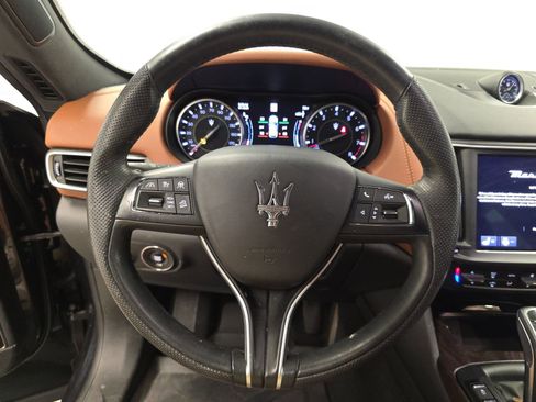 Used 2022 Maserati Levante GT image 9