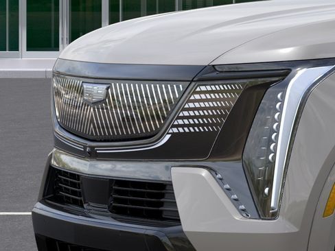 New 2026 Cadillac Escalade IQL Sport 1 w/ LPO, ONYX Package AWD/4WD image 13
